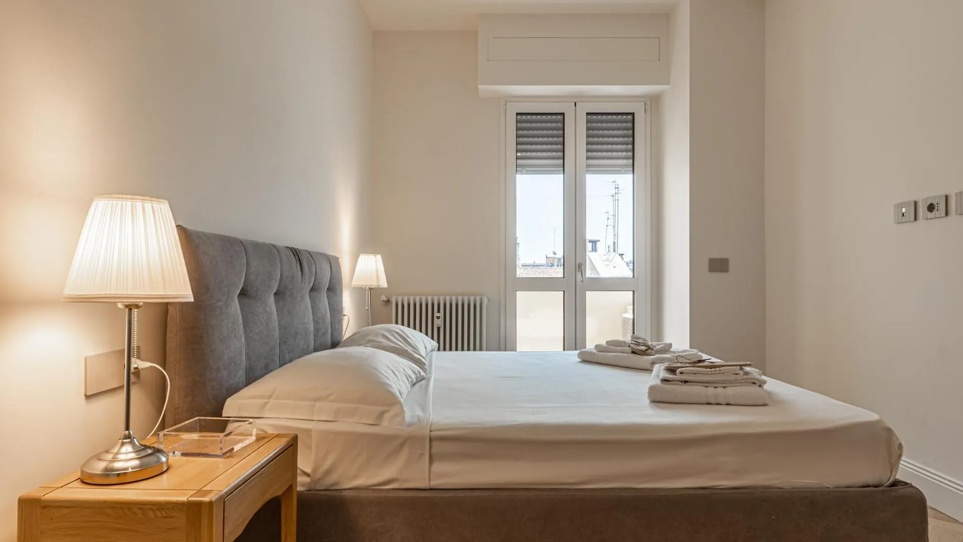 Montenapoleone - Charming Apartment Milan